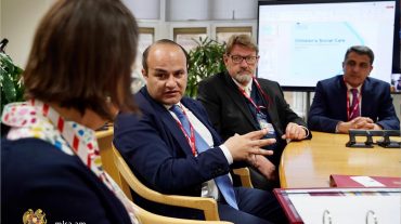 Նարեկ Մկրտչյանը հանդիպել է Մեծ Բրիտանիայի Լորդերի պալատի անդամ Լորդ Լամինգի հետ