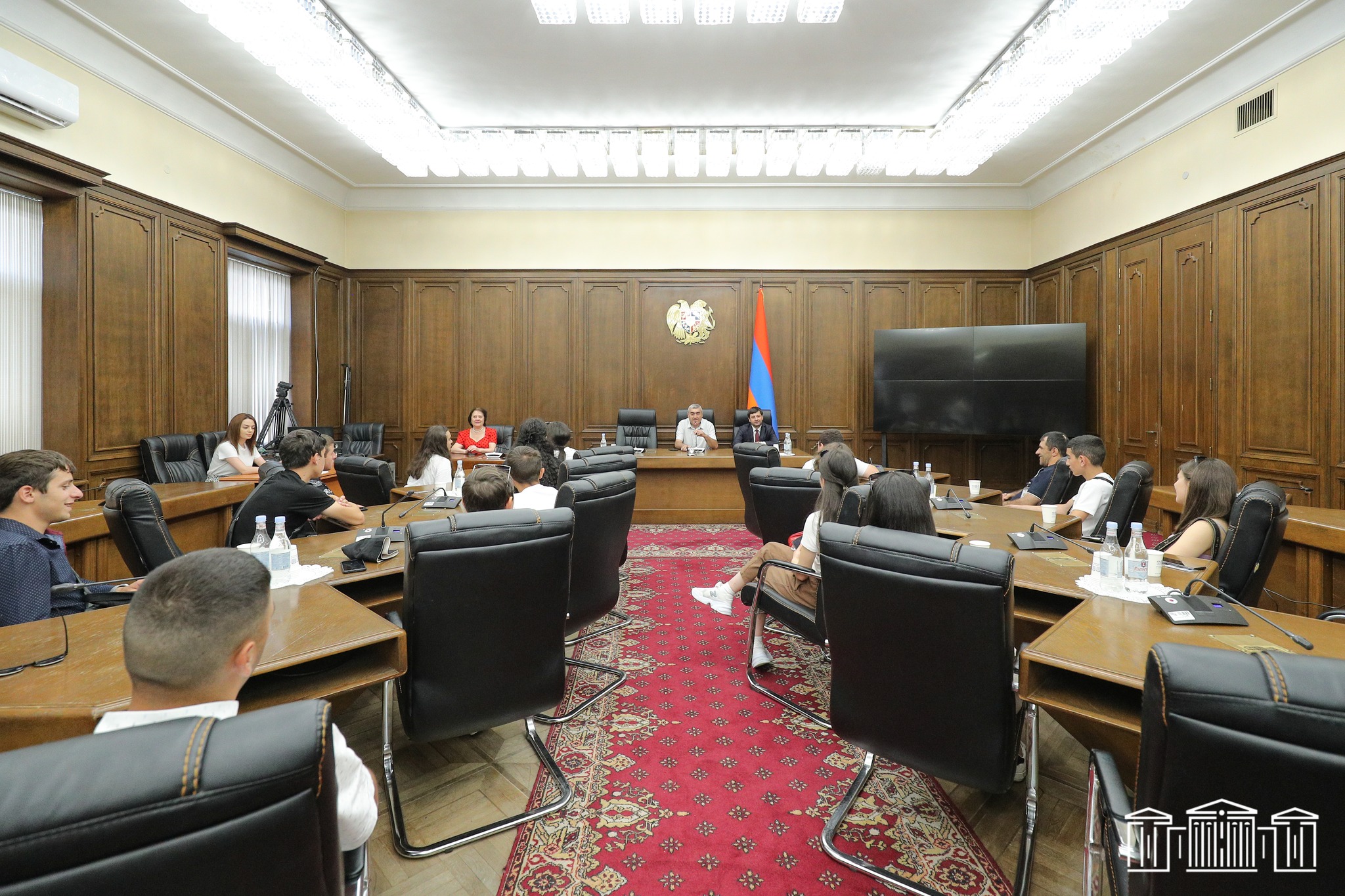 Մառնեուլիի և Ծալկայի հայաբնակ գյուղերի մի շարք հայկական դպրոցների աշակերտներ և ուսուցիչներ հյուրընկալվել են ԱԺ-ում