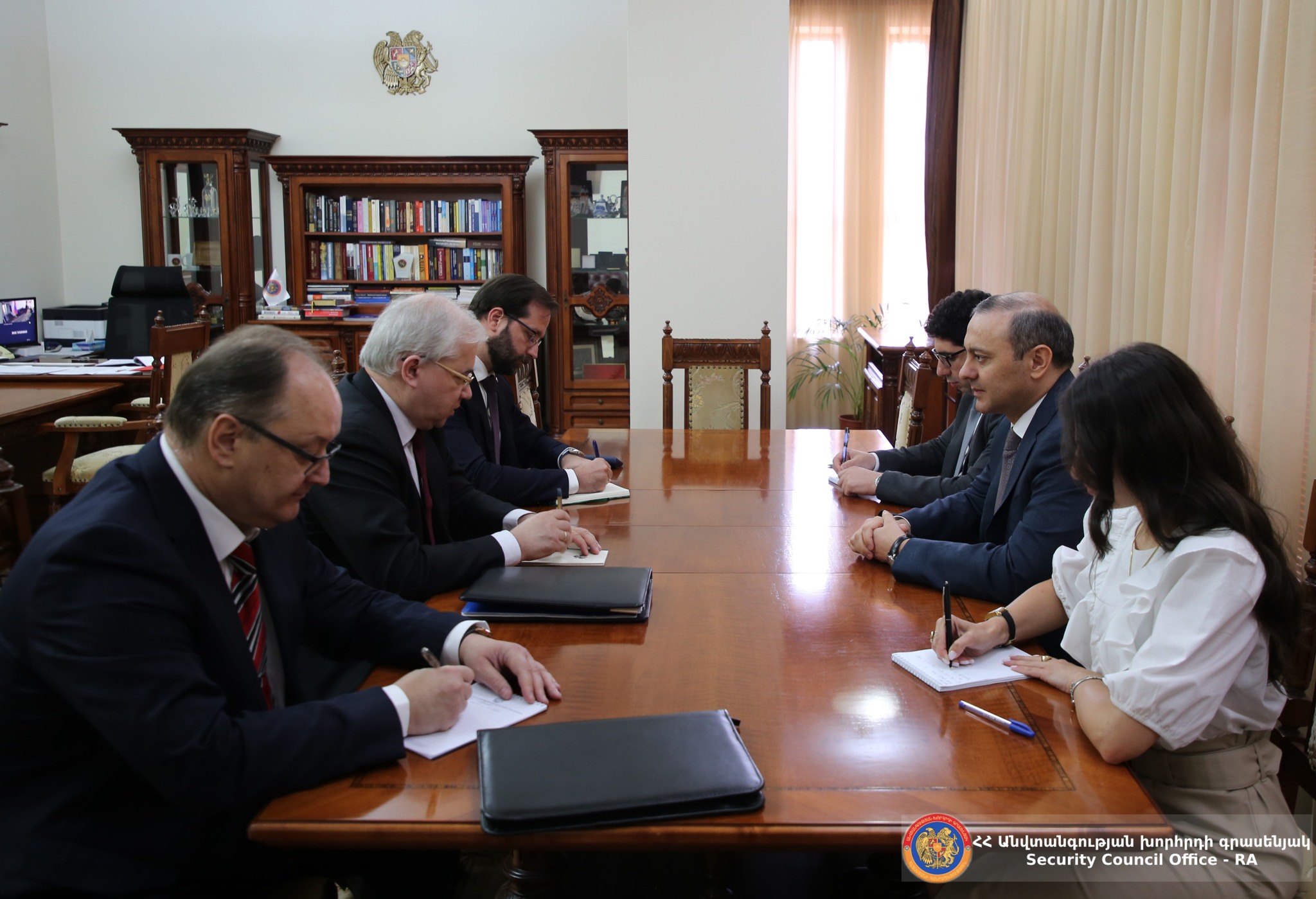 ԱԽ քարտուղարը հանդիպել է ՌԴ ԱԳ նախարարի՝ ՀՀ-ի և Ադրբեջանի միջև հարաբերությունների կարգավորմանն աջակցելու հարցերով հատուկ ներկայացուցչին