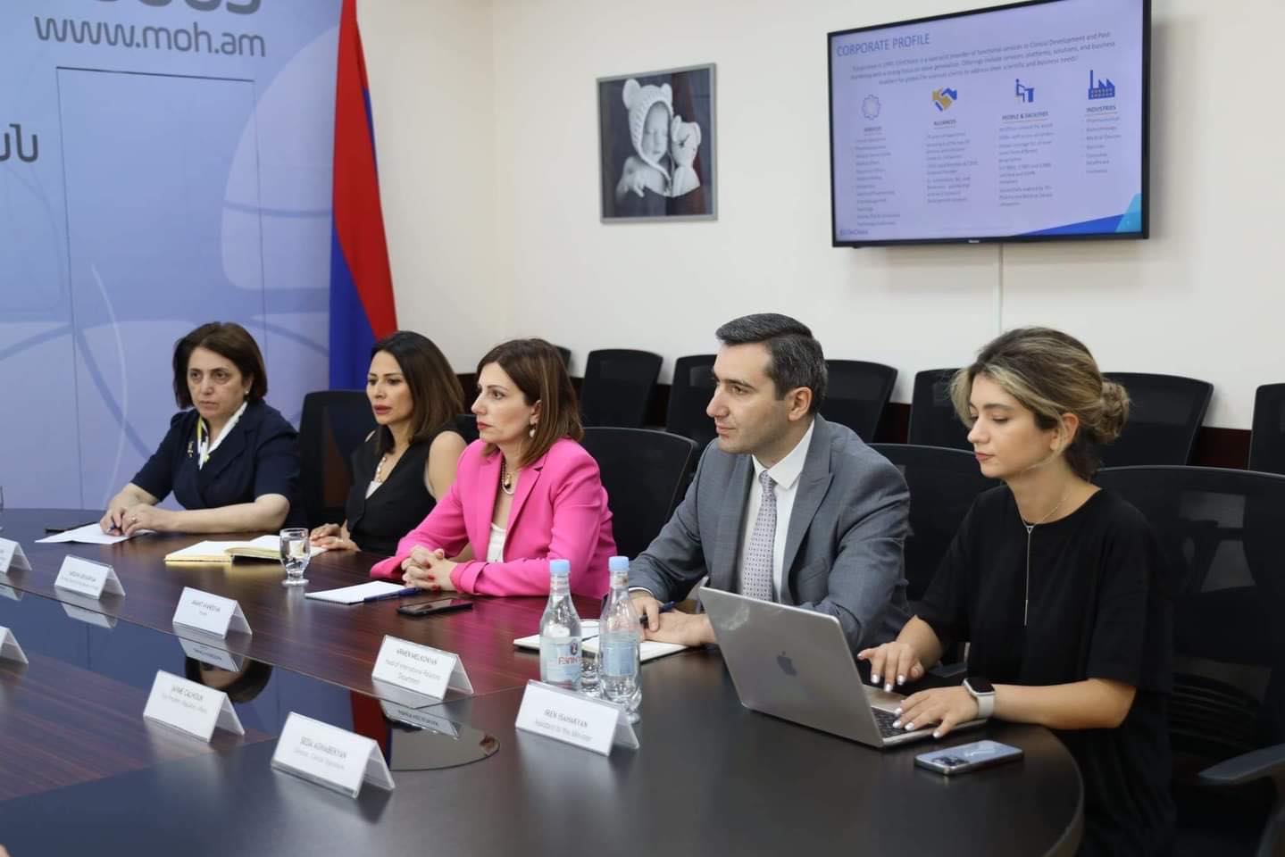 Պատրաստ ենք ստեղծել բոլոր պայմանները հաջող համագործակցության համար․ Ավանեսյանը` դեղագործական ընկերության ներկայացուցիչներին