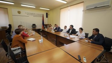 ՏԿԵ փոխնախարարն ընդունել է ՀՀ-ում ՌԴ առևտրային ներկայացուցչին