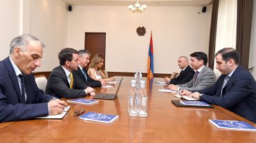 ՀՀ ֆինանսների նախարարն ընդունել է ԱԶԲ հայաստանյան գրասենյակի տնօրենին