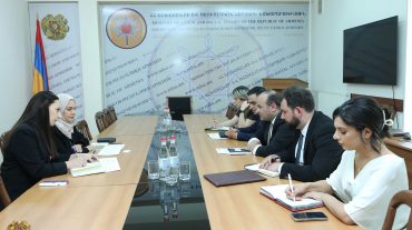 Աշխատանքի և սոցիալական հարցերի նախարարն ընդունել է ԱՄԷ-ի դեսպանին
