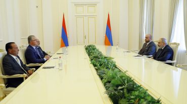 Վարչապետն ընդունել է ՍԴՀԿ ներկայացուցիչներին