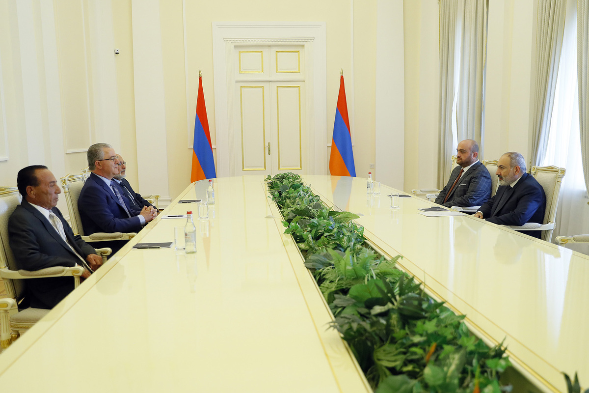 Վարչապետն ընդունել է ՍԴՀԿ ներկայացուցիչներին