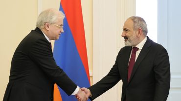 Վարչապետն ընդունել է Իգոր Խովաևին