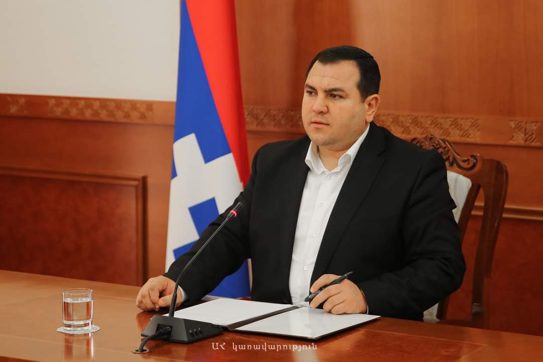 Արցախի պետնախարարն անդրադարձել է Ադրբեջանի կողմից հացահատիկ հավաքող կոմբայնի գնդակոծմանը