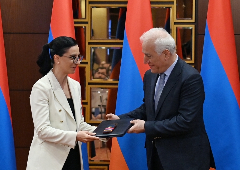 Վահագն Խաչատուրյանը մասնագիտական տոնի առթիվ պարգևատրել է դատախազության մի շարք աշխատակիցների