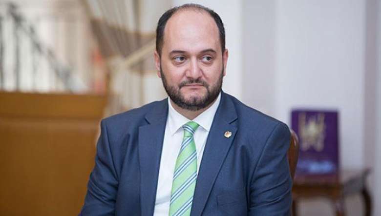 Հայաստան է գալիս համաշխարհային մեծ աստղերից մեկը. Արայիկ Հարությունյան