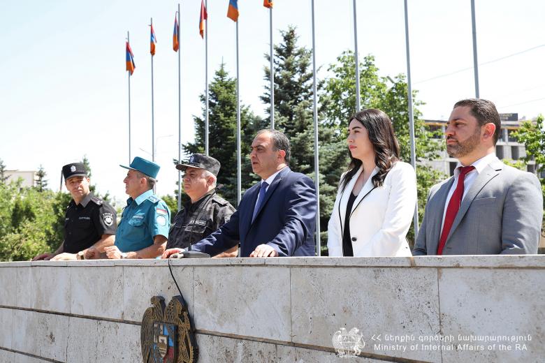 ՆԳ նախարարը պարեկներին շնորհավորել է պարեկային ծառայության կազմավորման օրվա առթիվ