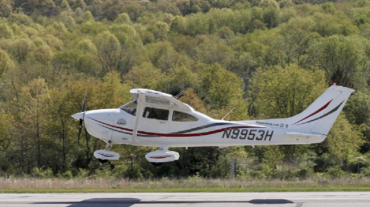 Լեհաստանում Cessna ինքնաթիռը մխրճվել է մարդկանցով անգարի մեջ