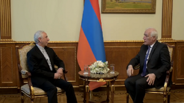 Վահագն Խաչատուրյանը հրաժեշտի հանդիպում է ունեցել Հայաստանում Իրանի դեսպանի հետ