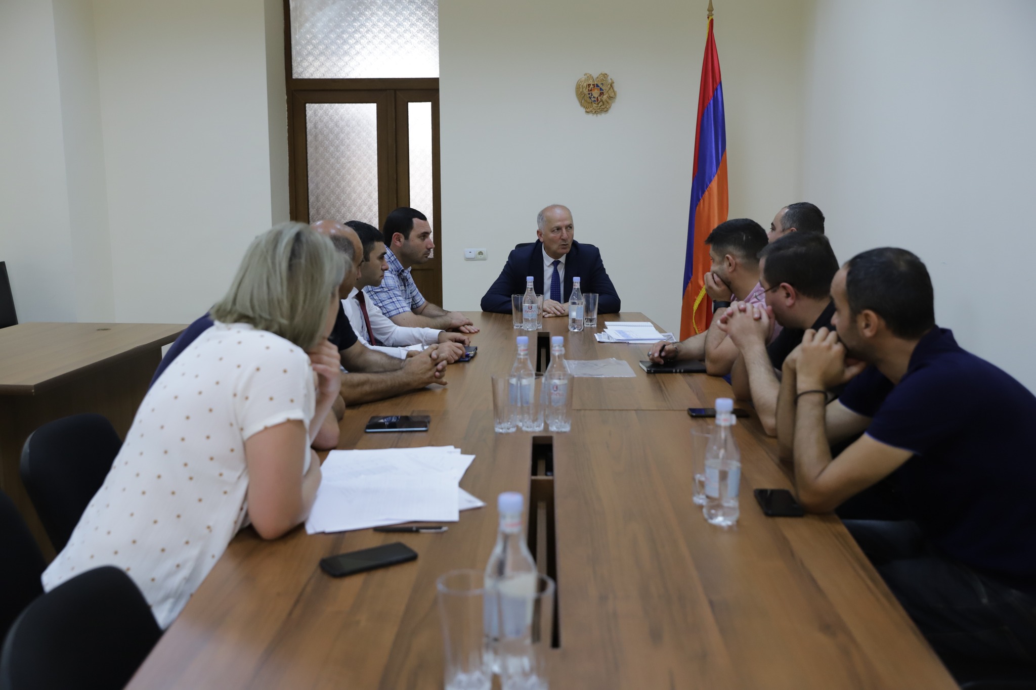 Քննարկվել են Կապսի ջրամբարի կառուցման նպատակով բնակարանային փոխհատուցում ստացած կամ վթարային բնակելի տներ ունեցող շահառուների կարգավիճակի հարցերը