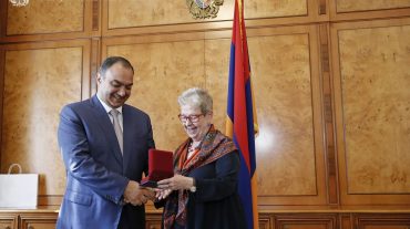 ՆԳ նախարարը Անդրեա Վիկտորինին պարգևատրել է ԵՄ-ի հետ փոխգործակցության զարգացման համար