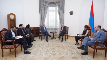 Փոխվարչապետ Մհեր Գրիգորյանն ընդունել է Իրանի դեսպանին