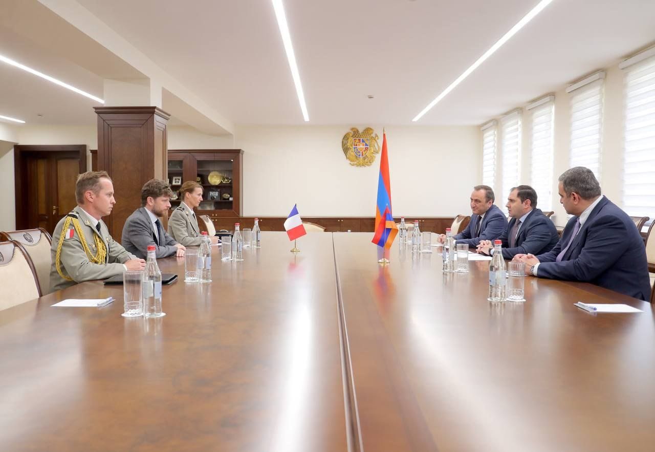 Սուրեն Պապիկյանն ընդունել է Ֆրանսիայի դեսպանին