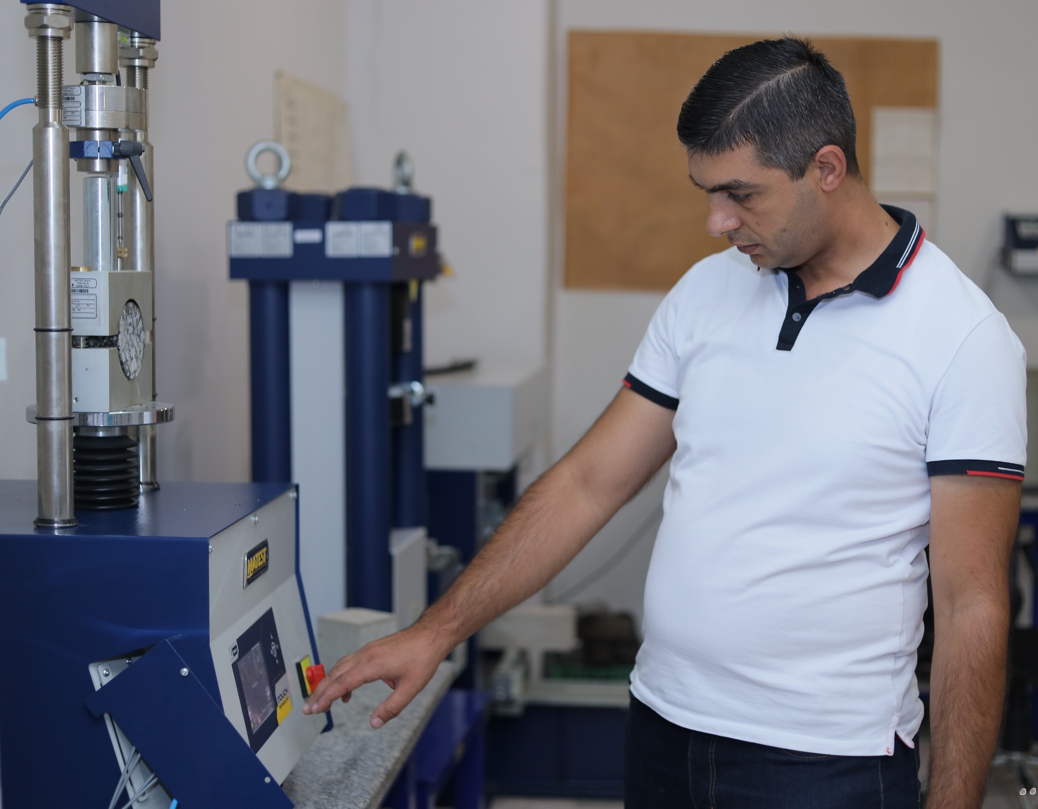 «Ճանապարհային դեպարտամենտ» հիմնադրամի ճանապարհաշինության և շինանյութերի փորձարկումներ իրականացնող լաբորատորիան 20 տարեկան է