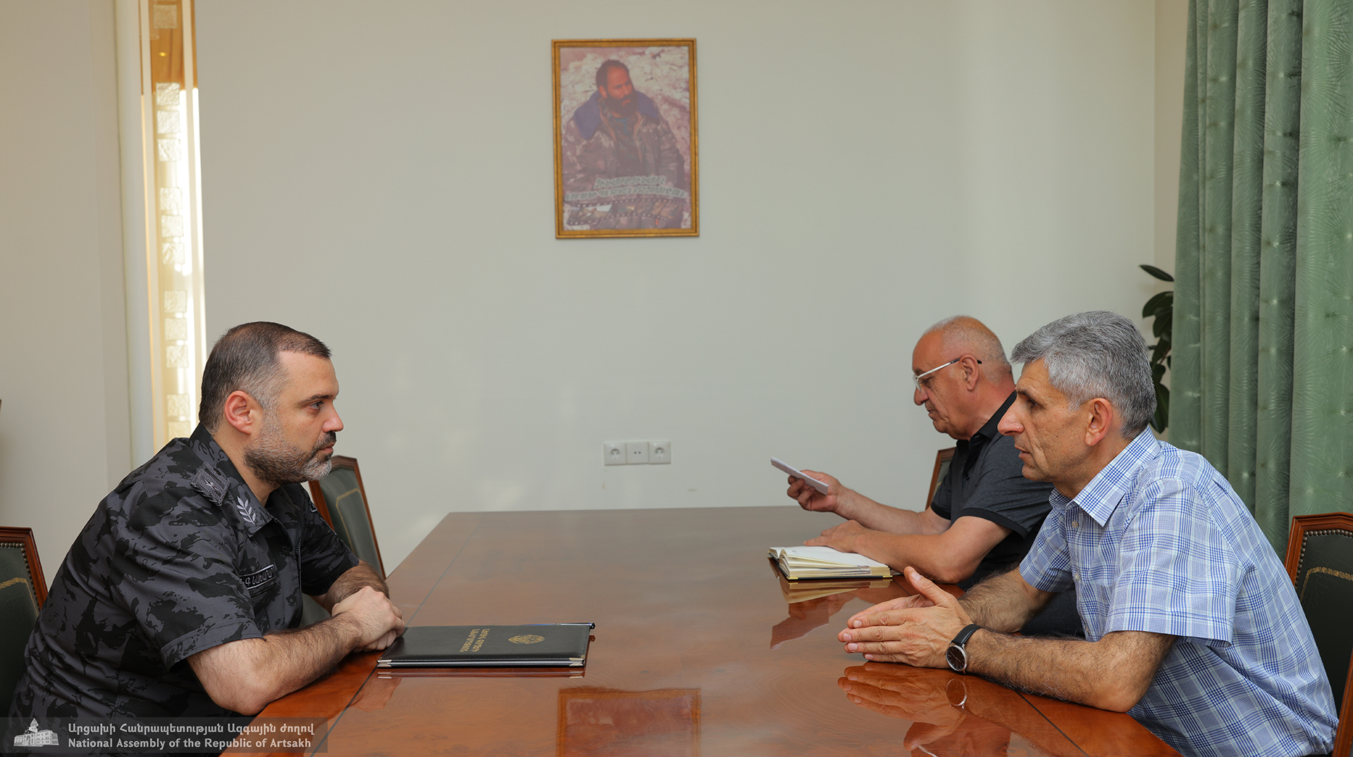Արցախի ԱԺ նախագահն ընդունել է ՆԳ նախարարին