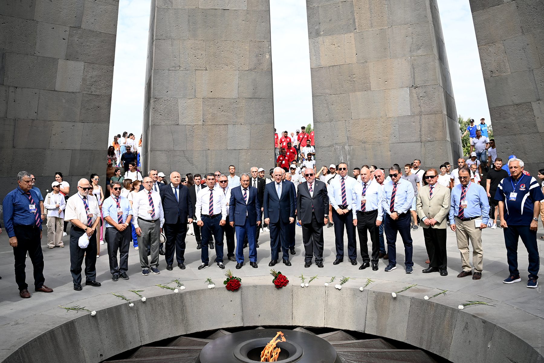 Վահագն Խաչատուրյանն այցելել է Ծիծեռնակաբերդի հուշահամալիր