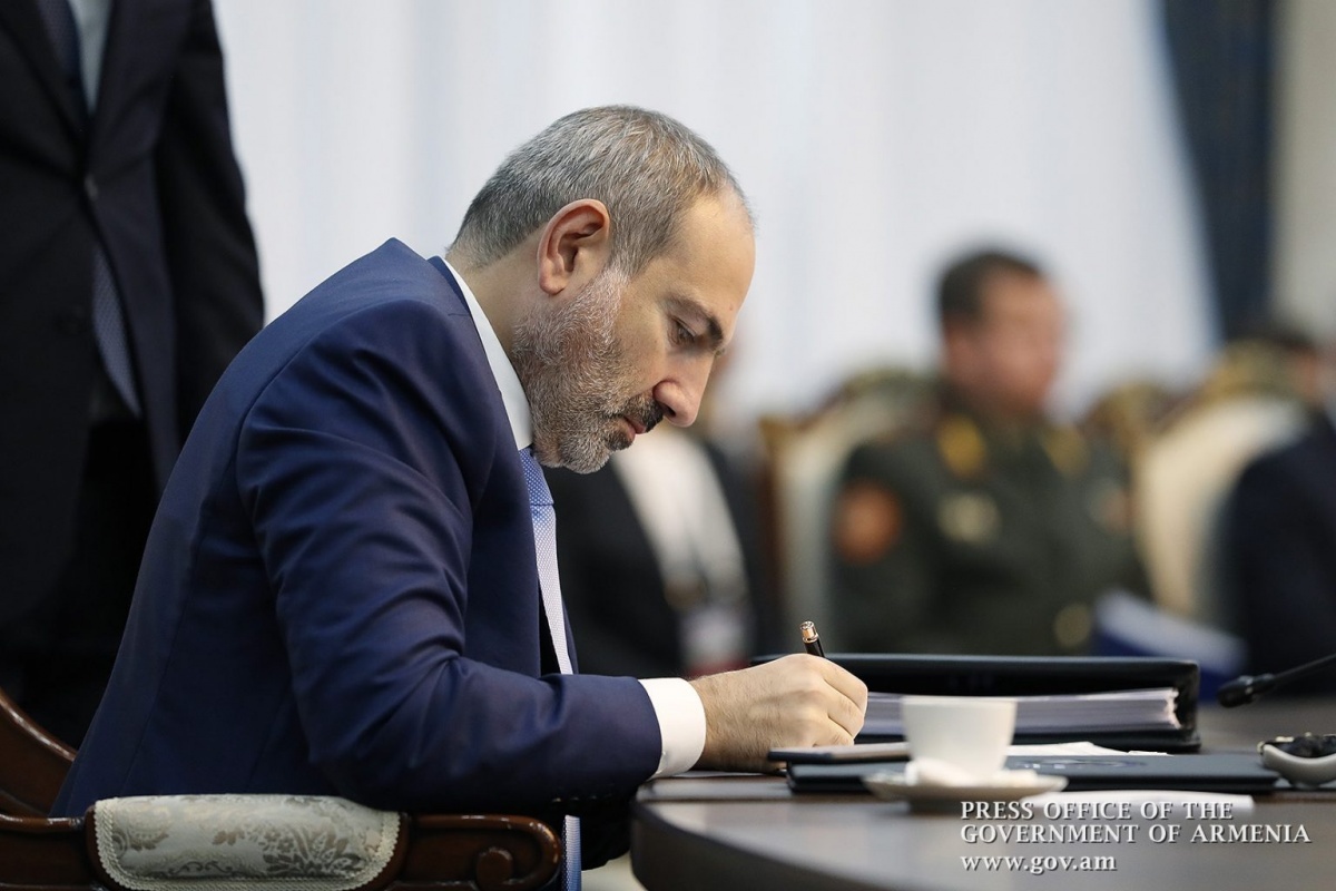 Նիկոլ Փաշինյանը նախարար Գրիգոր Մինասյանին եւ Նարեկ Մկրտչյանին արձակուրդ է տրամադրել