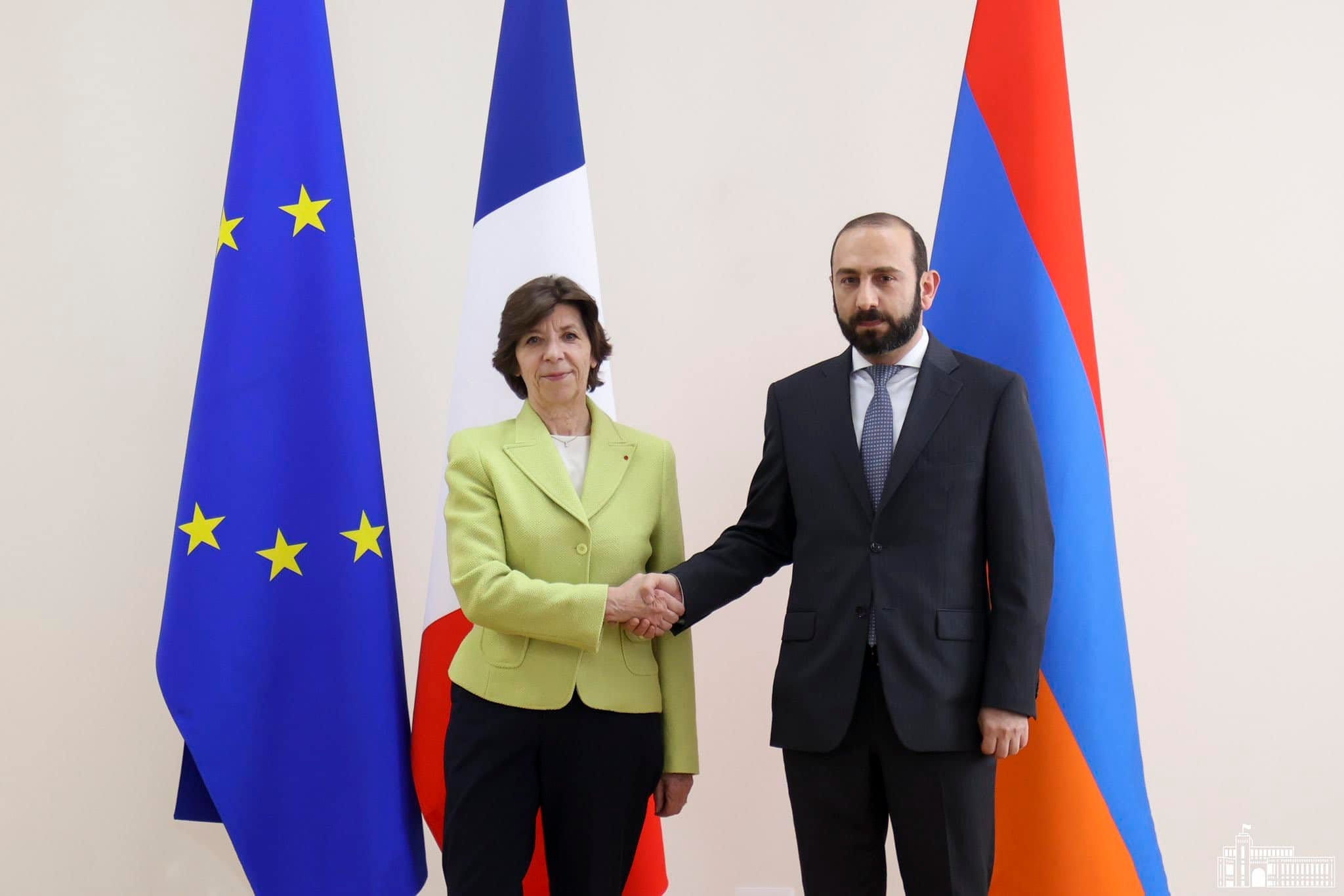 ԼՂ-ի հարցով ՄԱԿ-ի Անվտանգության նիստին ընդառաջ Կատրին Կոլոննան Արարատ Միրզոյանի հետ հեռախոսազրույցում իր աջակցությունն է հայտնել Հայաստանին