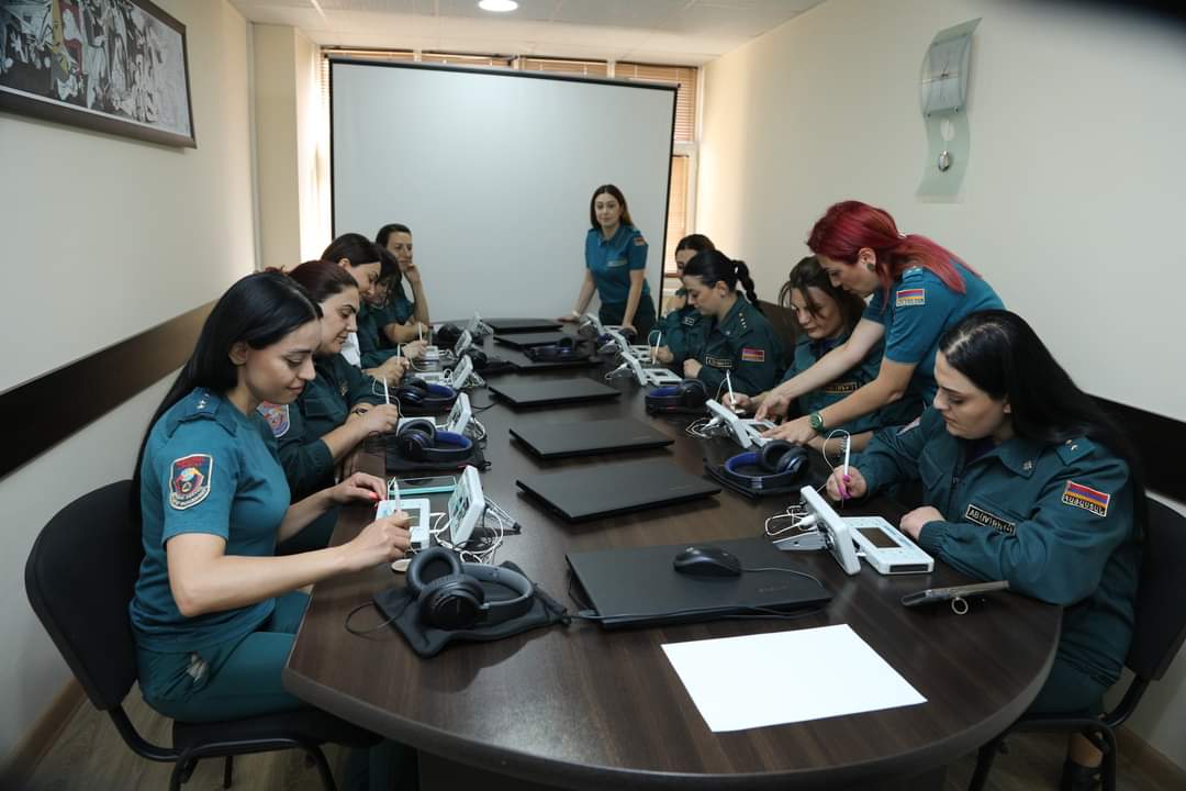 «Զանգերի սպասարկման որակի բարձրացում» թեմայով դասընթացներ 911 օպերատորական անձնակազմի հետ