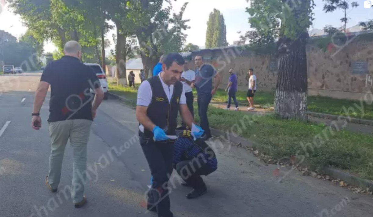 Վանաձորում՝ սգո սրահի մոտ, հնչել են կրակոցներ. կա վիրավոր