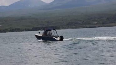 Ջրափրկարարները քաղաքացիներին մոտորանավակով դուրս են բերել ափ