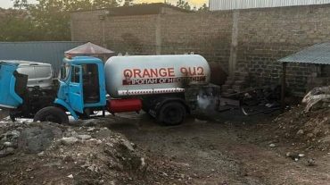 «ZIL» մակնիշի բեռնատար գազատարի գլանատակառի (4 տ) ետնամասից տեղի է ունեցել հեղուկ գազի արտահոսք
