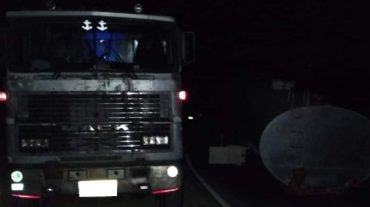 Լիճք-Տաշտուն ավտոճանապարհին «MACK» մակնիշի բեռնատարից երկրորդ ցիստեռն անջատվել է և ընկել ճանապարհին՝ այն դարձնելով միակողմանի երթևեկելի