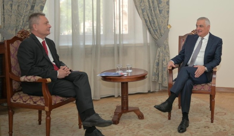 Մհեր Գրիգորյանը Լեհաստանի դեսպանին է ներկայացրել Լեռնային Ղարաբաղում ստեղծված հումանիտար ճգնաժամը