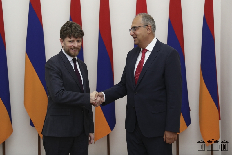 Վլադիմիր Վարդանյանը և Ֆրանսիայի դեսպանը քննարկել են ԼՂ-ում ստեղծված հումանիտար ճգնաժամը