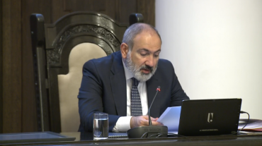 Փաշինյանն Ադրբեջանին կոչ արեց չարգելափակել Հայաստանի ուղարկած հումանիտար բեռի մուտքը ԼՂ՝ որպես խաղաղության օրակարգին նվիրվածության քայլ