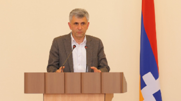 Մեր քաղաքական կեցվածքը պետք է ուղղված լինի Հայաստանի հետ կամուրջներ կառուցելուն. Արցախի ԱԺ նորընտիր նախագահի ելույթը ԱԺ արտահերթ նստաշրջանում