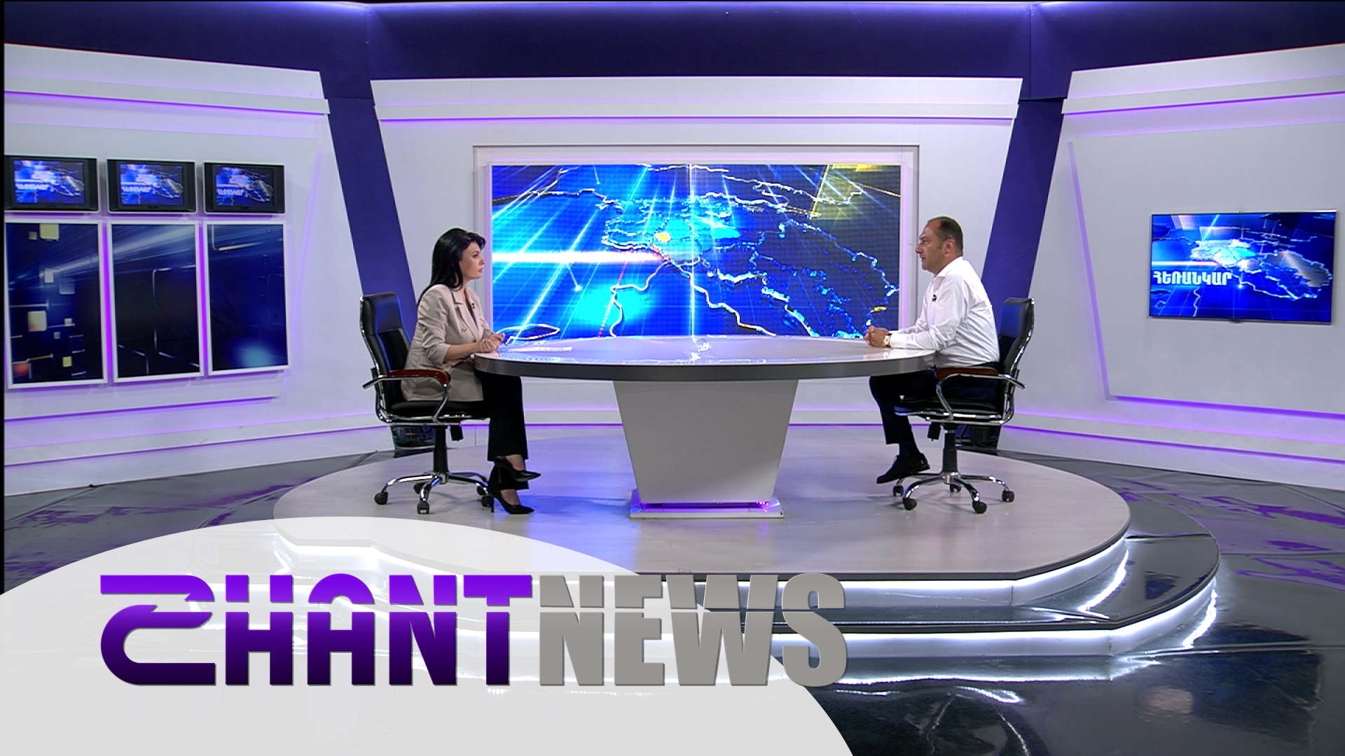 «Հեռանկարի» տաղավարում Արտակ Զեյնալյանն է