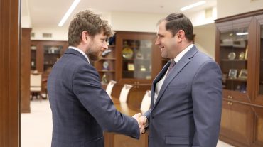 Սուրեն Պապիկյանը Ֆրանսիայի դեսպանի հետ քննարկել է տարածաշրջանային անվտանգությանն առնչվող հարցեր