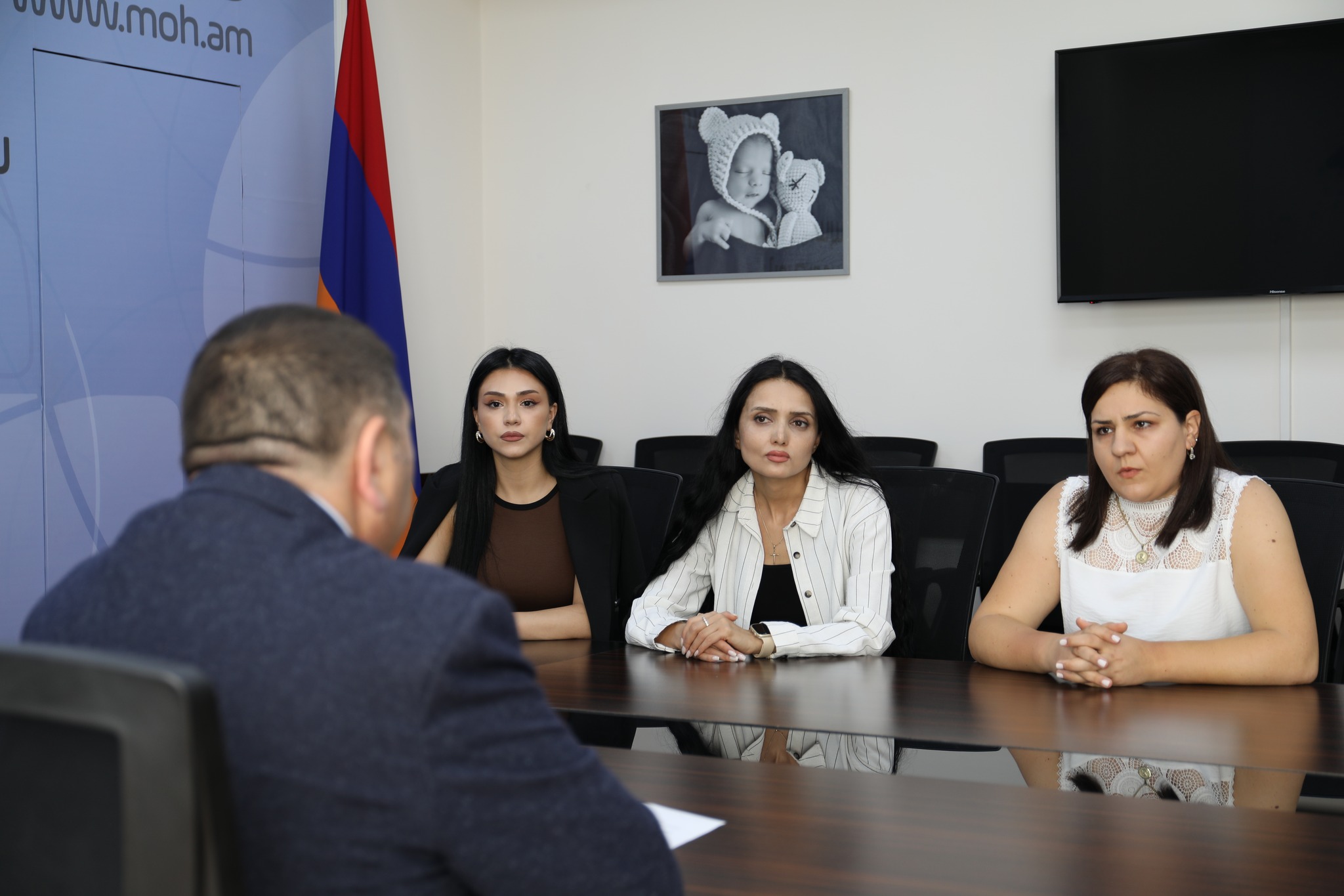 Սփյուռքահայ մասնագետների «իԳործ» 2023 ծրագրի շրջանակներում սեպտեմբերի մեկից պետական համակարգն ընդունել է 45 մասնագետի