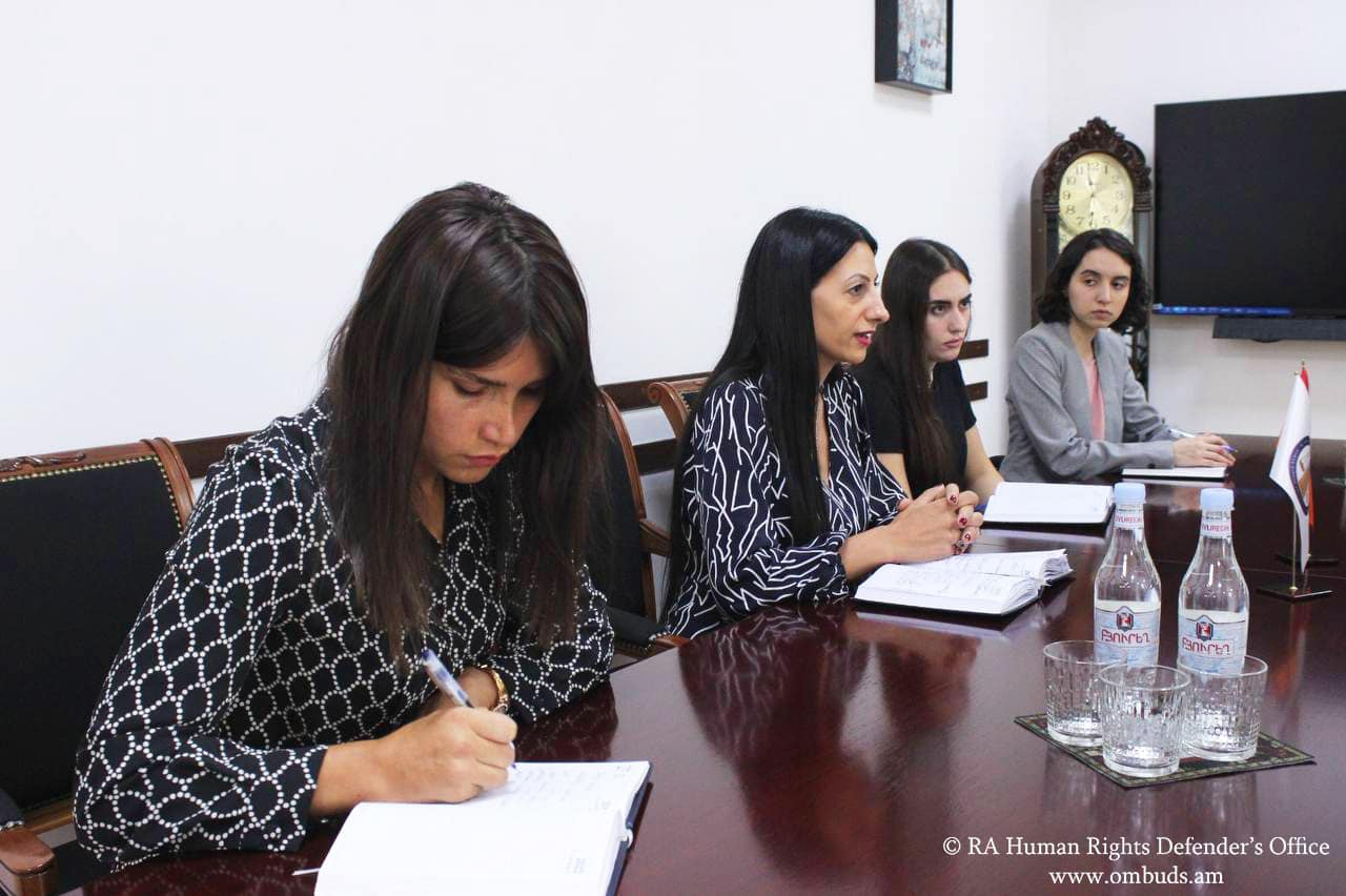 ՄԻ պաշտպանը ԱՄՆ ՄԶԳ ներկայացուցչի հետ քննարկել է համագործակցության հնարավոր ուղղությունները