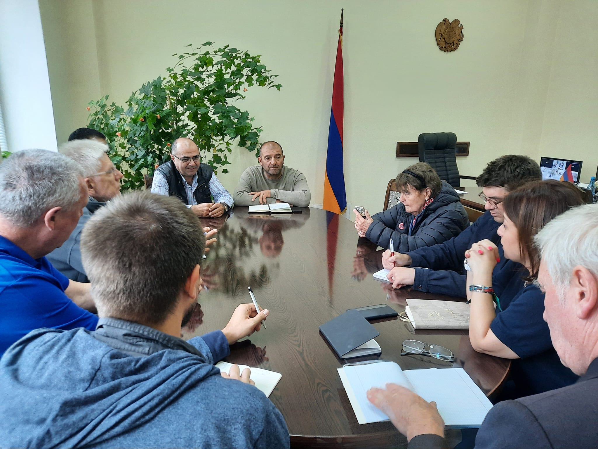 Տեղի ղեկավարը հանդիպել է Քերոլայն Քոքսի հետ
