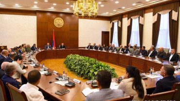 Սամվել Շահրամանյանը ներկայացրել է Արցախի նորանշանակ պետական նախարարին