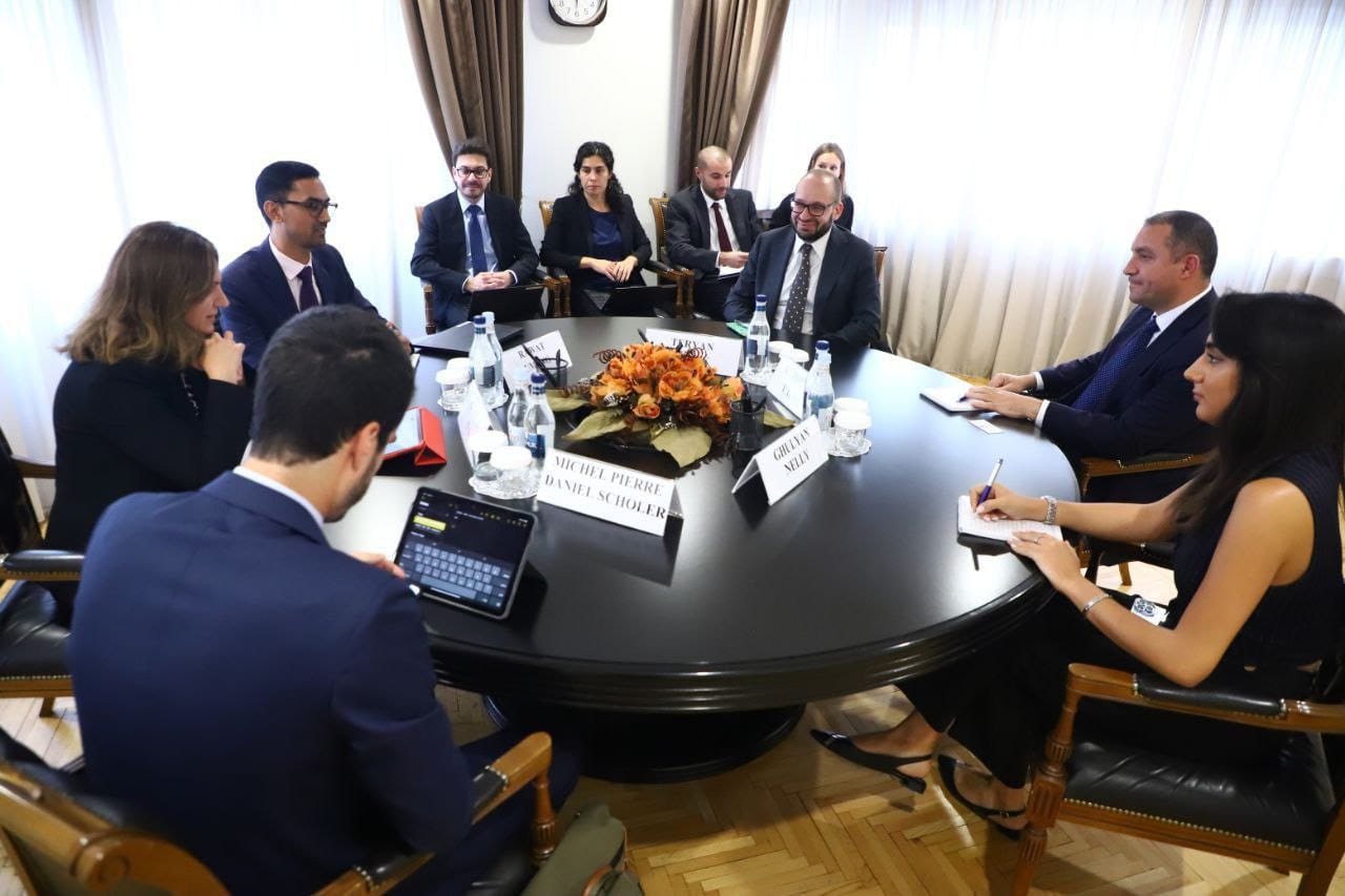 Վահան Քերոբյանը ԱՄՀ հայաստանյան առաքելության ղեկավարին ներկայացրել է տնտեսության ոլորտի վերջին տարիների ձեռքբերումները