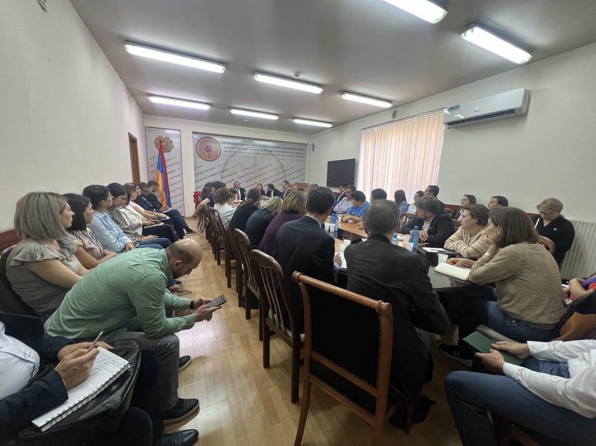 ԼՂ-ում ստեղծված իրավիճակով պայմանավորված՝ Աշխատանքի և սոցիալական հարցերի նախարարը մի շարք հանդիպումներ է ունեցել