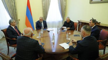 Վարչապետը հանդիպել է արտախորհրդարանական քաղաքական ուժերի ղեկավարների հետ