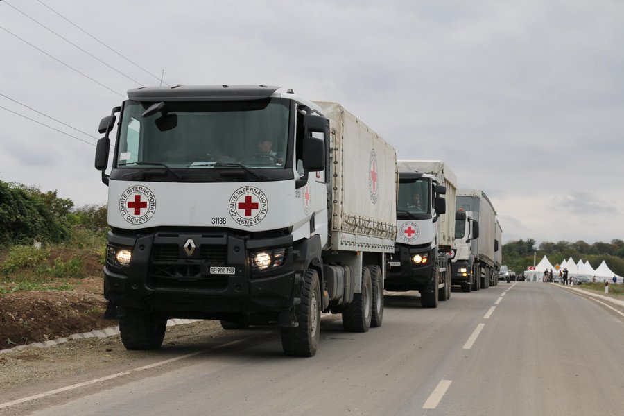 ԿԽՄԿ-ի ավտոշարասյունով մոտ 70 տոննա մարդասիրական օգնություն հատել է Լաչինի ճանապարհը