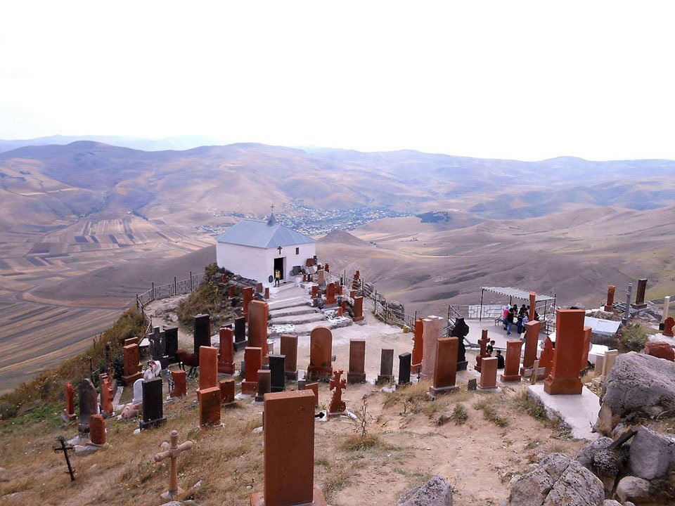«Սուրբ Հովհաննես» մատուռի մոտակայքում քաղաքացին ընկել և վնասել է ոտքը