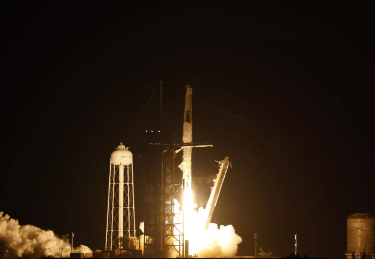SpaceX-ը տիեզերք է ուղարկում ամերիկյան 13 ռազմական արբանյակ