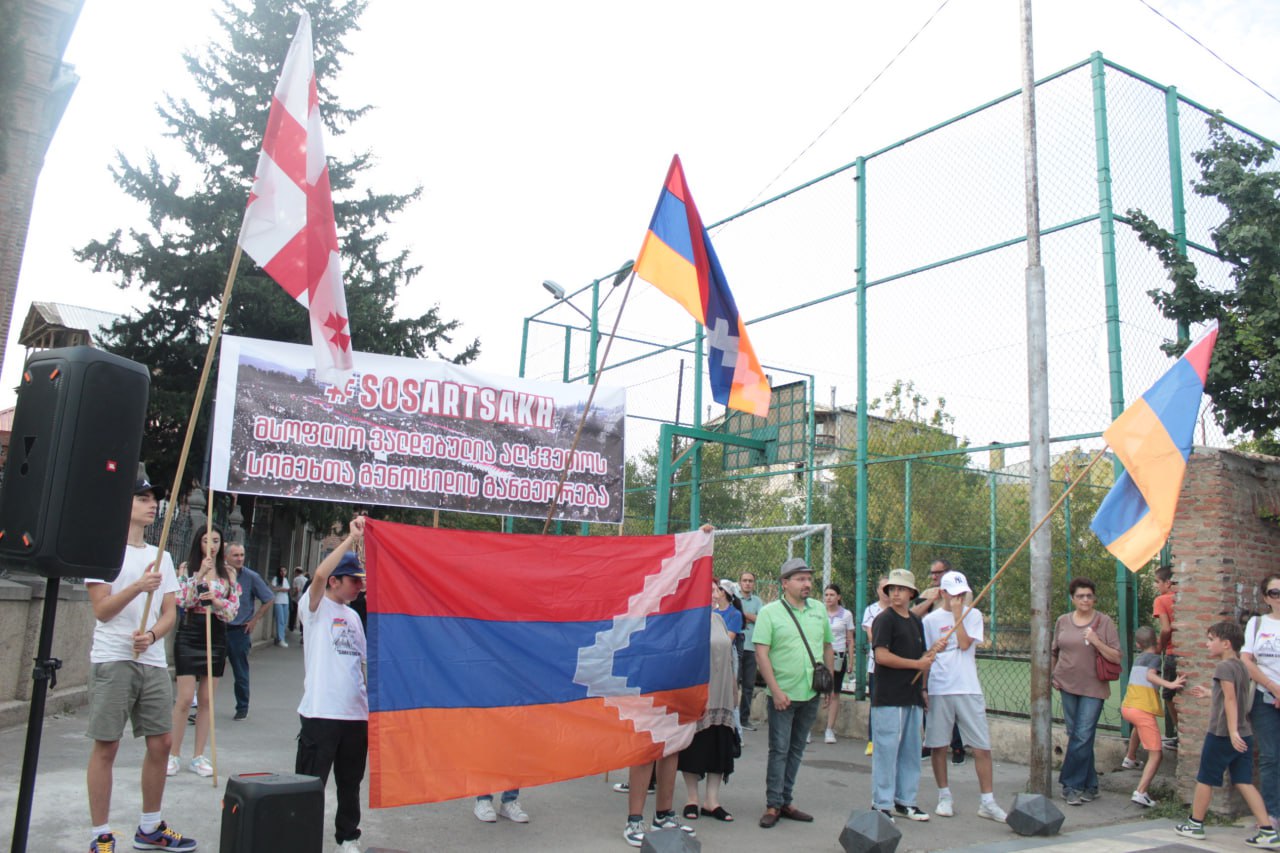 Թբիլիսիում կայացել է հանրահավաք հաջակցություն Արցախի