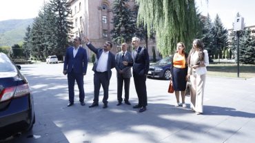 ԿԳՄՍ նախարարի տեղակալ Դանիել Դանիելյանն այցելել է Վանաձորի մշակութային հաստատություններ