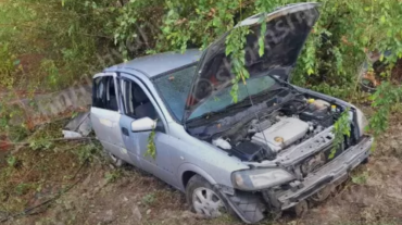 Արարատի մարզում Opel Astra-ն դուրս է եկել երթևեկելի գոտուց և կողաշրջված հայտնվել է դաշտում. 3 վիրավորներից 2-ը եղբայրներ են