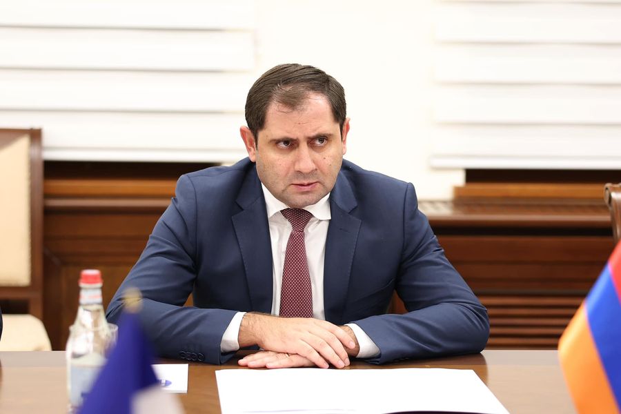 Սուրեն Պապիկյանը Ֆրանսիայի դեսպանի հետ քննարկել է անվտանգային հարցեր